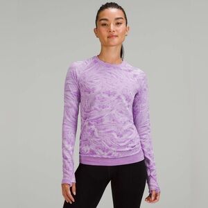 Lululemon Women Size 2 Long Sleeve Rest Less Pullover Purple Thumb Loop Lavender
